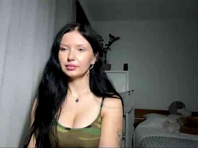 JoanFlirt webcam