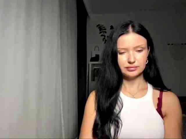 JoanFlirt webcam