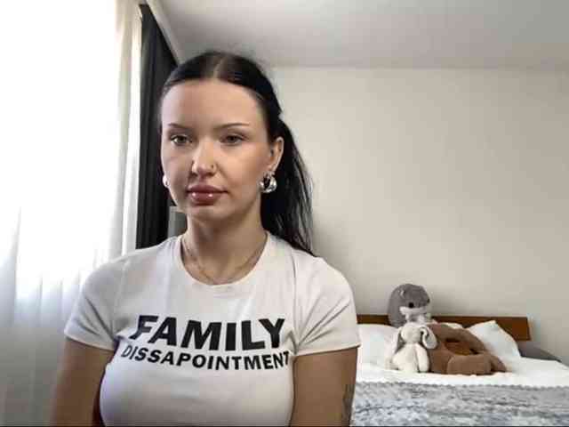 JoanFlirt webcam