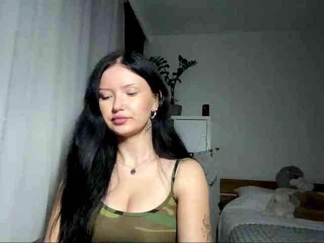 JoanFlirt webcam