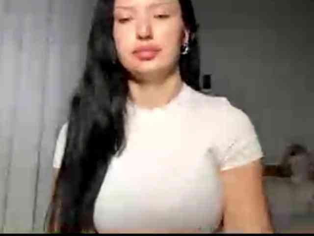 JoanFlirt