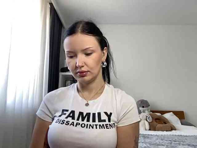 JoanFlirt