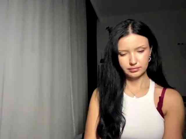 JoanFlirt webcam