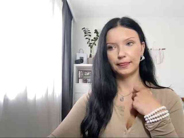 JoanFlirt webcam