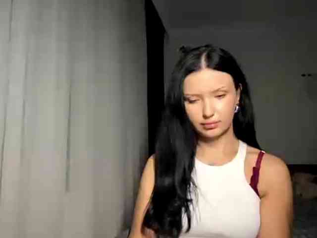 JoanFlirt webcam