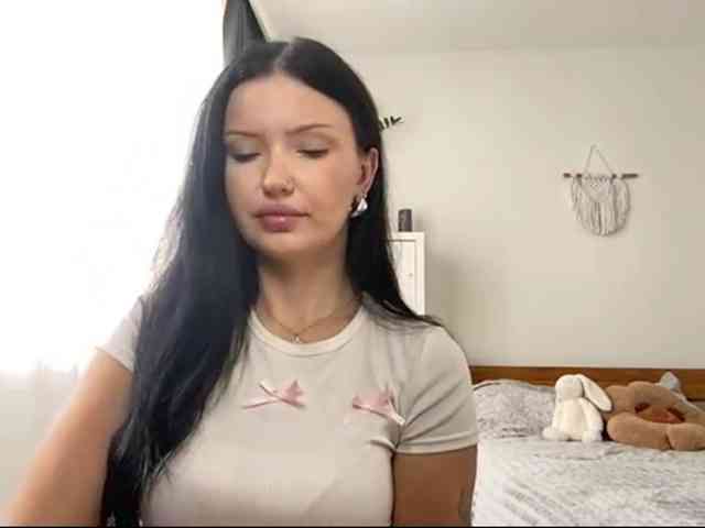 JoanFlirt webcam
