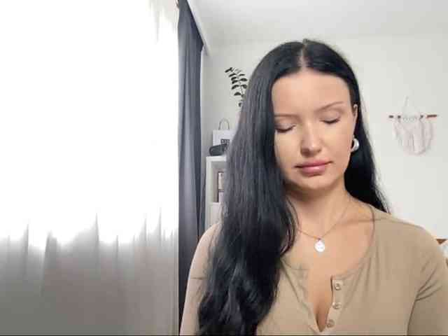 JoanFlirt webcam