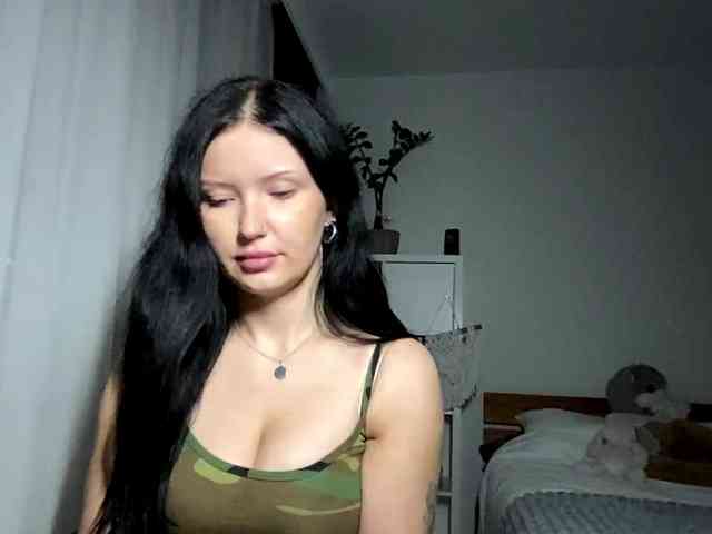 JoanFlirt webcam