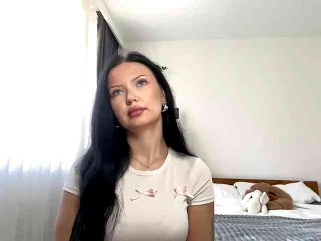 JoanFlirt
