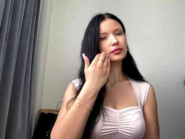 JoanFlirt webcam