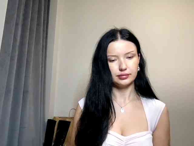 JoanFlirt