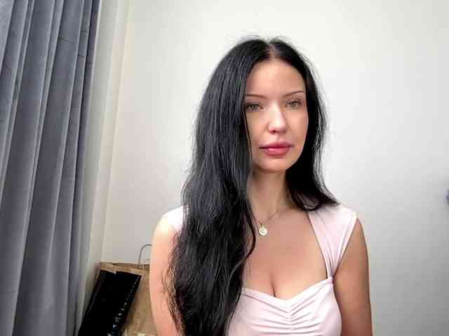 JoanFlirt