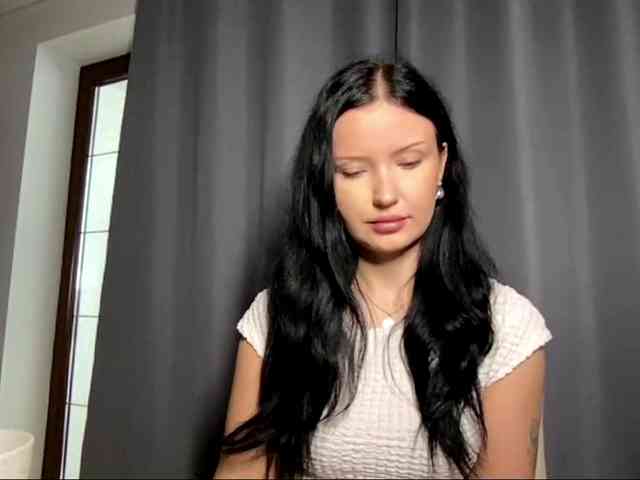 JoanFlirt webcam