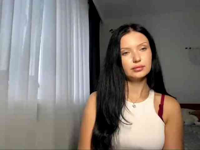 JoanFlirt webcam