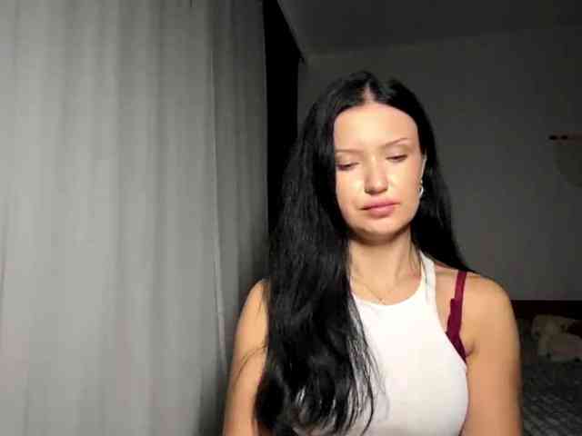 JoanFlirt webcam