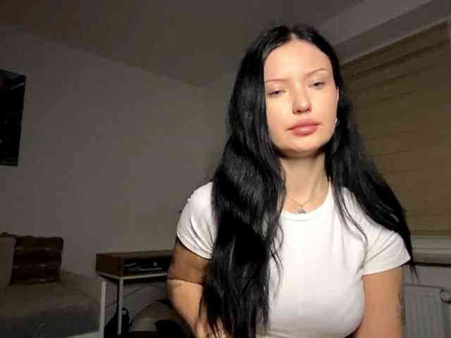 JoanFlirt webcam