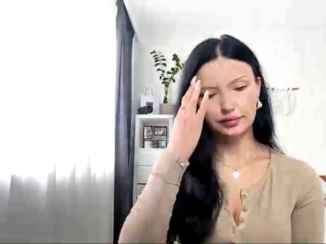 JoanFlirt webcam