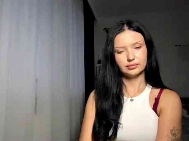 JoanFlirt webcam