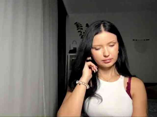 JoanFlirt webcam