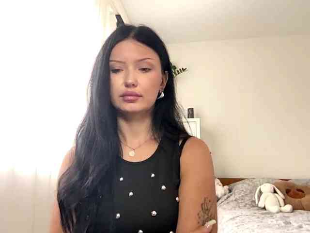 JoanFlirt