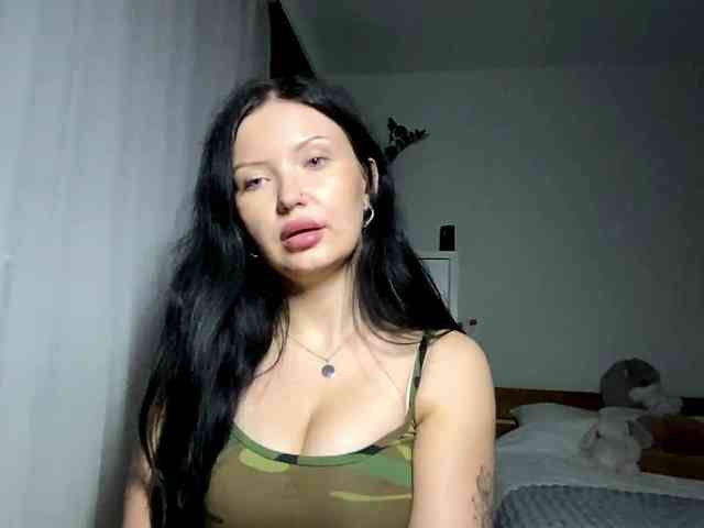 JoanFlirt webcam