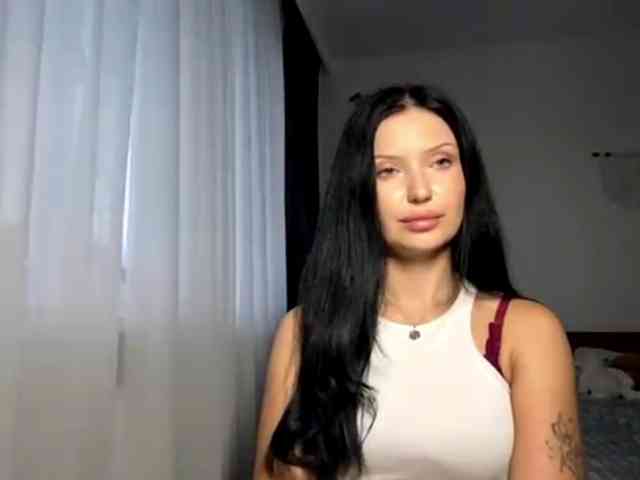 JoanFlirt webcam