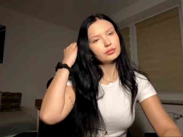 JoanFlirt webcam