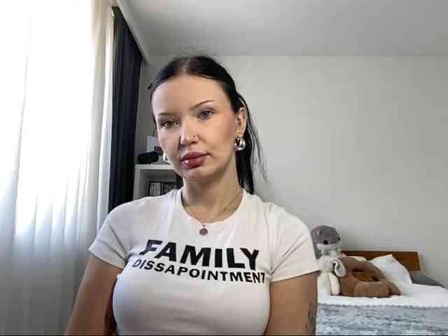 JoanFlirt