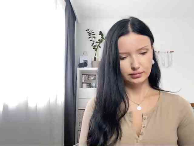JoanFlirt webcam
