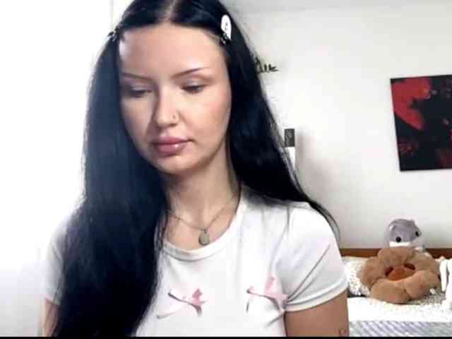 JoanFlirt webcam