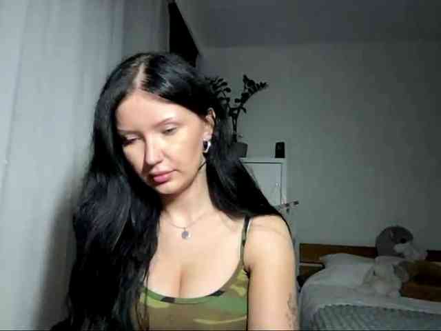 JoanFlirt webcam