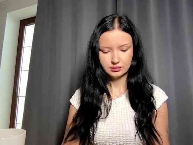 JoanFlirt