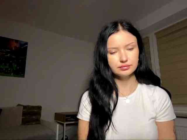 JoanFlirt webcam
