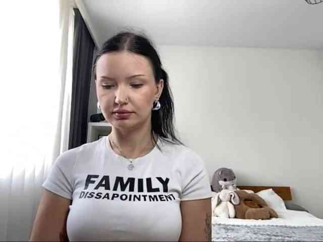 JoanFlirt webcam