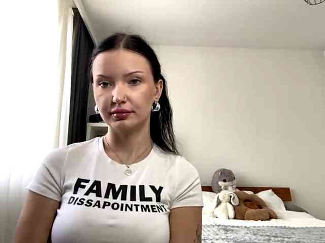 JoanFlirt webcam