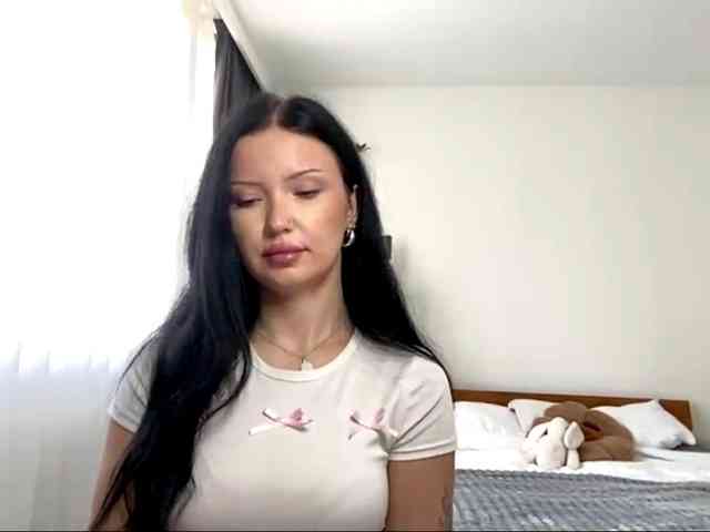 JoanFlirt webcam