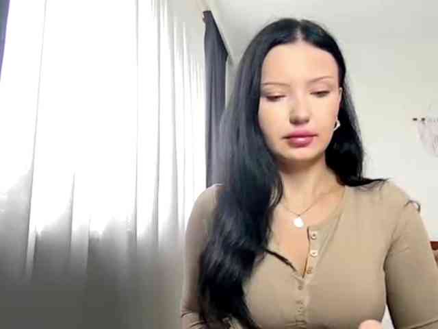 JoanFlirt webcam
