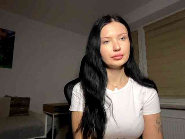 JoanFlirt webcam