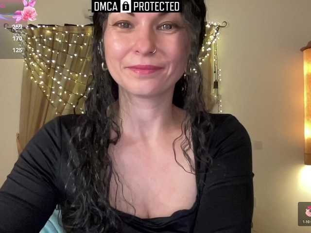 LilithNewdawn live cam on BongaCams