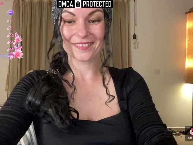 LilithNewdawn live cam on BongaCams