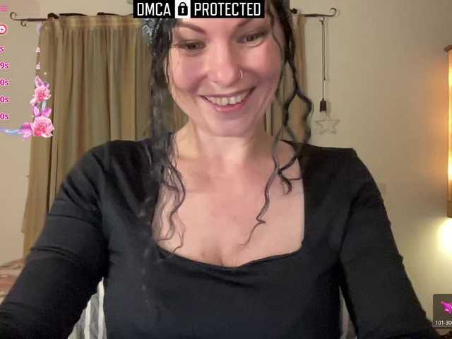 LilithNewdawn live cam on BongaCams