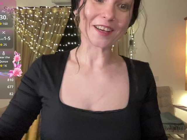 LilithNewdawn's BongaCams show and profile