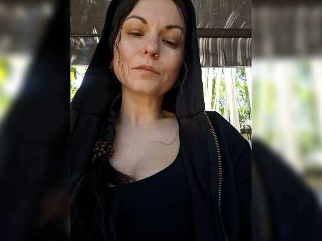 LilithNewdawn's BongaCams show and profile