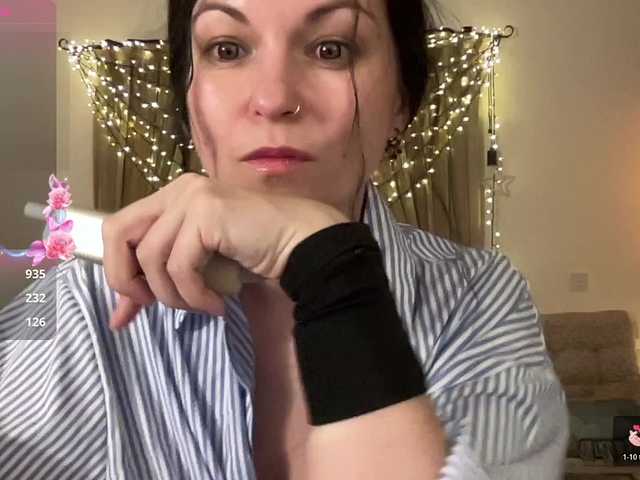 LilithNewdawn's BongaCams show and profile