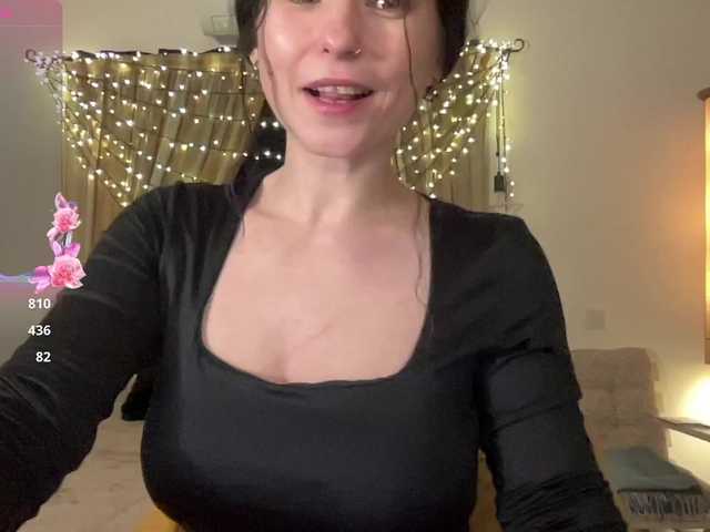 LilithNewdawn's BongaCams show and profile