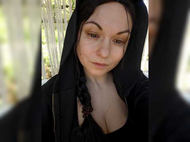 LilithNewdawn's BongaCams show and profile