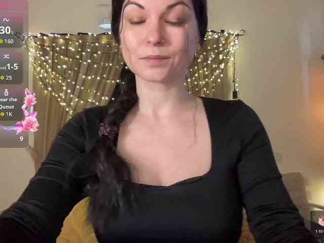 LilithNewdawn webcam