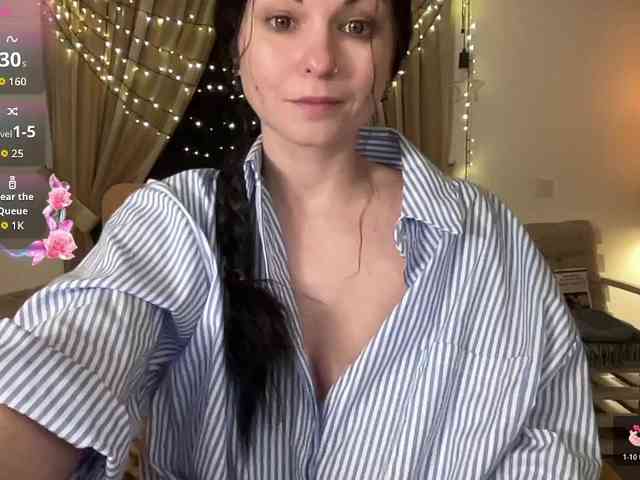 LilithNewdawn webcam