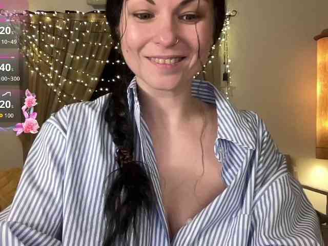 LilithNewdawn webcam