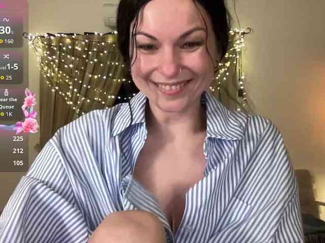 LilithNewdawn webcam